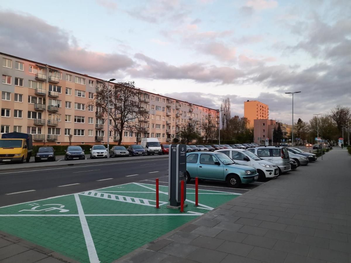 Mieszkanie 4-Pokojowe W Toruniu Przy Umk Exteriér fotografie